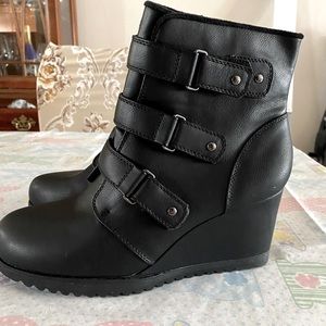 SOREL bootie NEW